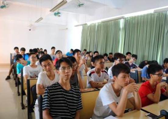 http://portal.gzhu.edu.cn/image/image_gallery?uuid=ca5a05e2-1c71-4c72-9861-80aecccc3d99&groupId=26297&t=1507641707134