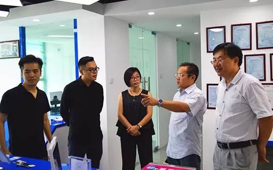 http://portal.gzhu.edu.cn/image/image_gallery?uuid=2bf98c88-f4cf-40f9-971d-618e1b83f8b2&groupId=26297&t=1501420111218