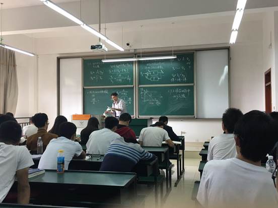 http://portal.gzhu.edu.cn/image/image_gallery?uuid=c4b1c5e2-638c-4301-81ad-255e408f8d01&groupId=26297&t=1478131751481
